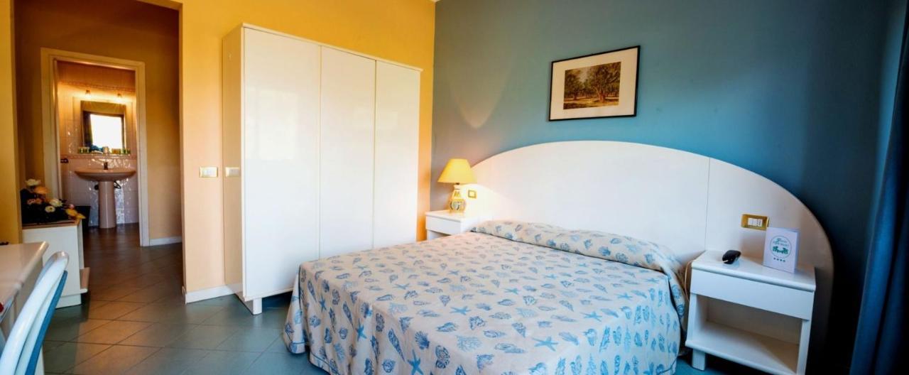 Th - Florio Park 4*